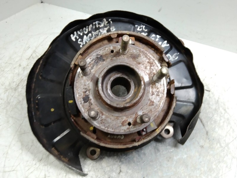 Recambio de mangueta trasera derecha para hyundai santa fe (sm) referencia OEM IAM   