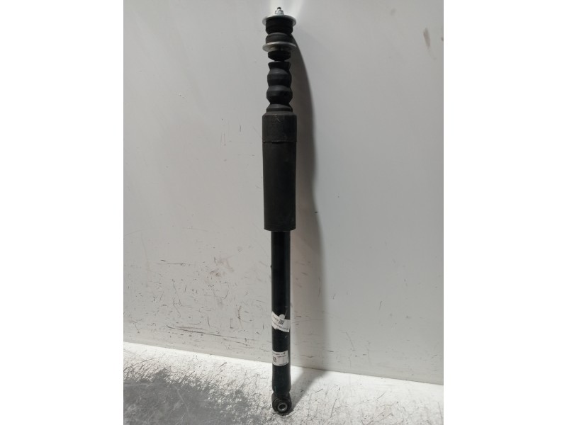 Recambio de amortiguador trasero izquierdo para dacia spring referencia OEM IAM 562103041R  