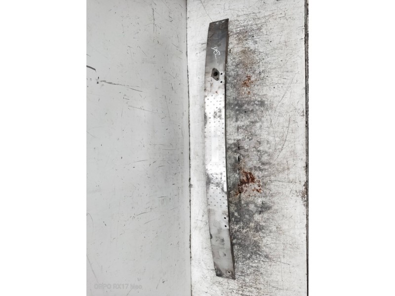 Recambio de refuerzo paragolpes delantero para mercedes clase c (w203) berlina 270 cdi (203.016) referencia OEM IAM   