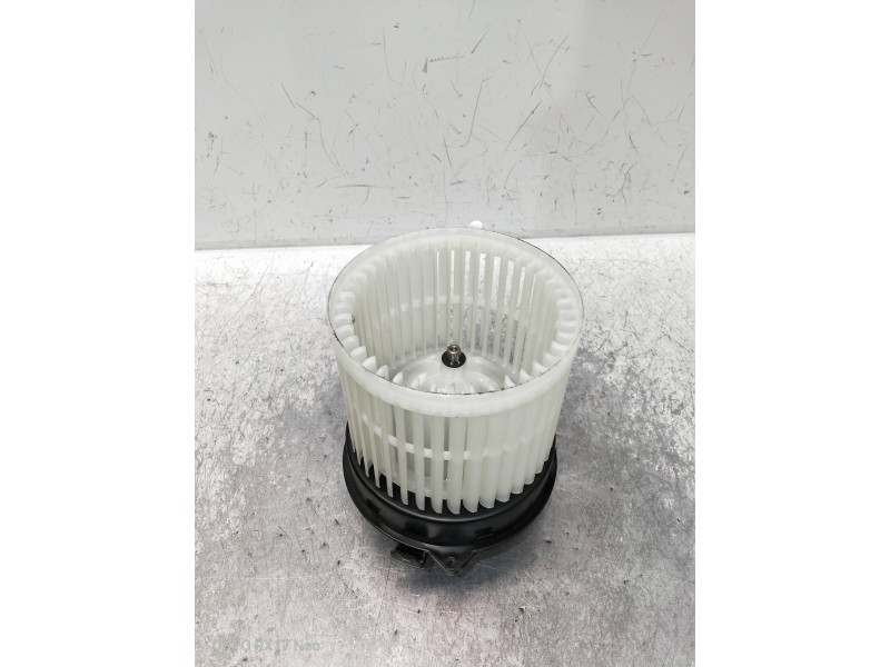 Recambio de motor calefaccion para dacia spring referencia OEM IAM 220214A1098  