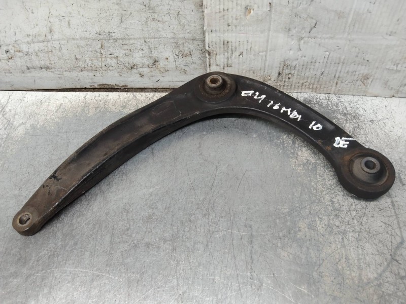 Recambio de brazo suspension inferior delantero derecho para citroen c4 lim. exclusive referencia OEM IAM   