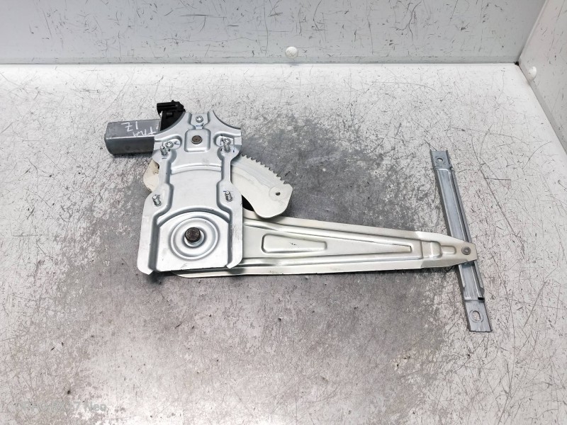 Recambio de elevalunas trasero izquierdo para dacia spring referencia OEM IAM 7050EGTRL0021  5P