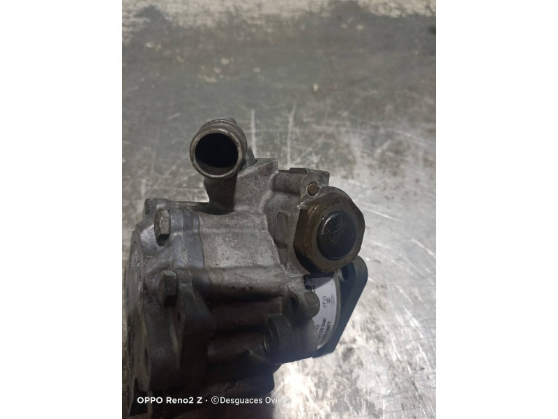 Recambio de bomba direccion para audi a4 avant (8e) 1.9 tdi (96kw) referencia OEM IAM 8D0145156T 7690955102 
