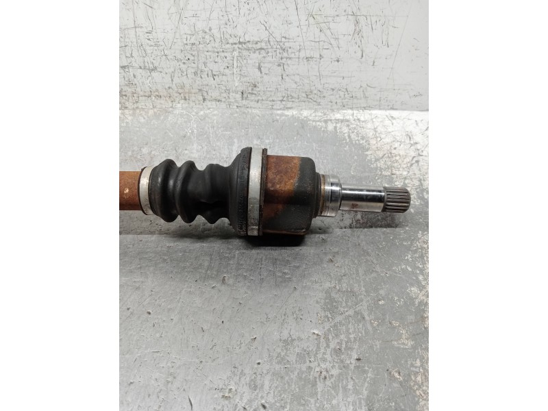 Recambio de transmision delantera izquierda para citroen xsara berlina 1.4i sx referencia OEM IAM 9632118880  