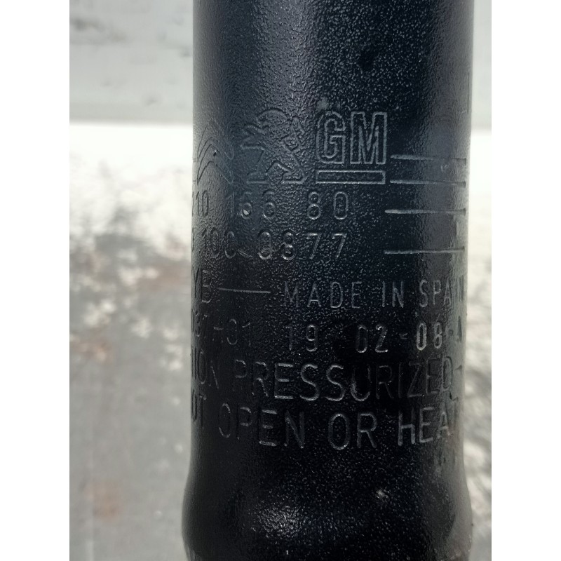 Recambio de amortiguador trasero derecho para citroen c3 aircross feel referencia OEM IAM 9821016680 03031000877 
