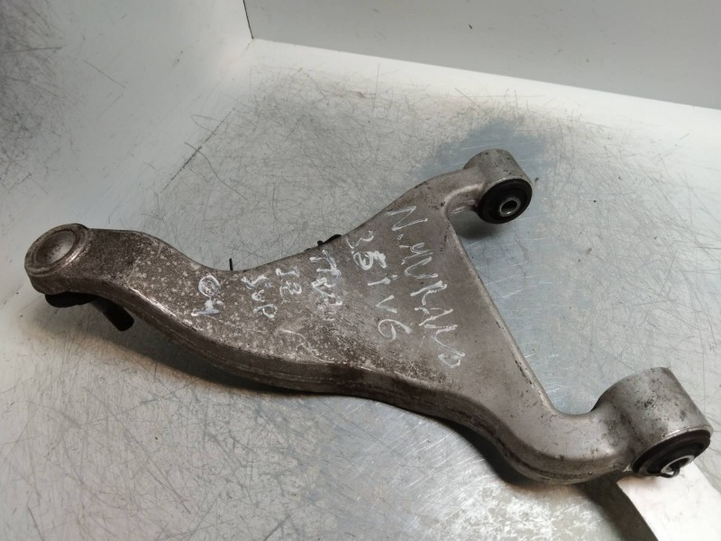 Recambio de brazo suspension superior trasero izquierdo para nissan murano (z50) 3.5 v6 cat referencia OEM IAM   