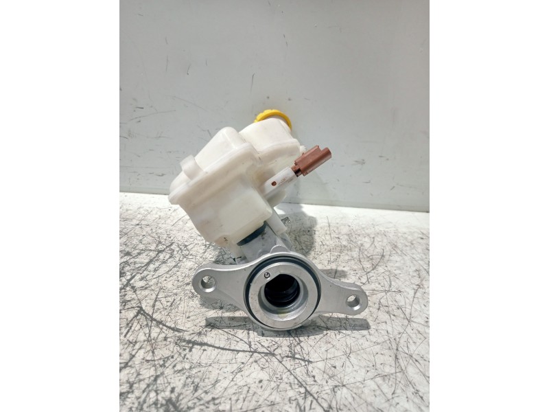 Recambio de bomba freno para citroen c3 aircross feel referencia OEM IAM 32069745  