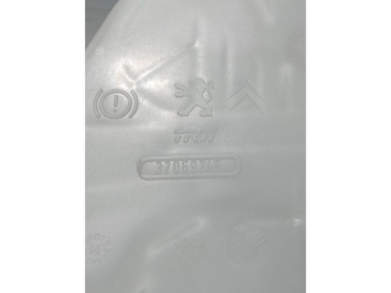 Recambio de bomba freno para citroen c3 aircross feel referencia OEM IAM 32069745  