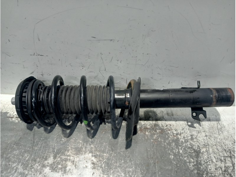 Recambio de amortiguador delantero derecho para citroen c3 aircross feel referencia OEM IAM 9827238680 03031000408 