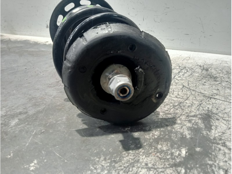 Recambio de amortiguador delantero derecho para citroen c3 aircross feel referencia OEM IAM 9827238680 03031000408 