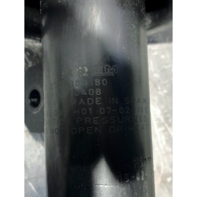 Recambio de amortiguador delantero derecho para citroen c3 aircross feel referencia OEM IAM 9827238680 03031000408 