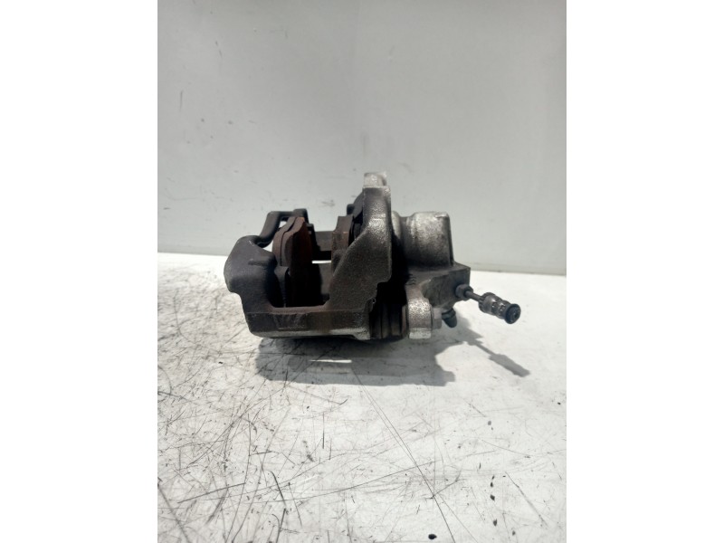 Recambio de pinza freno delantera derecha para citroen c3 aircross feel referencia OEM IAM 9829341080D 0204N13221 Y04792A