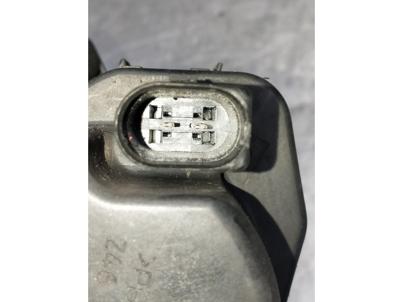 Recambio de faro antiniebla derecho para audi a6 berlina (4b2) 2.5 tdi quattro referencia OEM IAM   