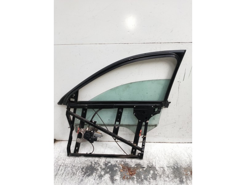 Recambio de elevalunas delantero derecho para audi a6 berlina (4b2) 2.5 tdi quattro referencia OEM IAM 4BJ837754D  