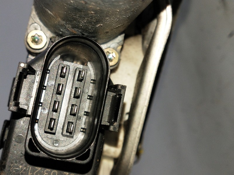 Recambio de elevalunas delantero derecho para audi a6 berlina (4b2) 2.5 tdi quattro referencia OEM IAM 4BJ837754D  