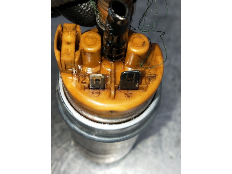 Recambio de bomba combustible para audi a6 berlina (4b2) 2.5 tdi quattro referencia OEM IAM 993762140 05104 K2028