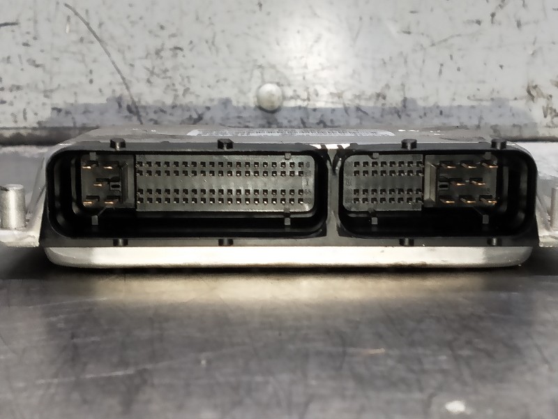 Recambio de centralita motor uce para audi a6 berlina (4b2) 2.5 tdi quattro referencia OEM IAM 0281011387 8E0907401J 