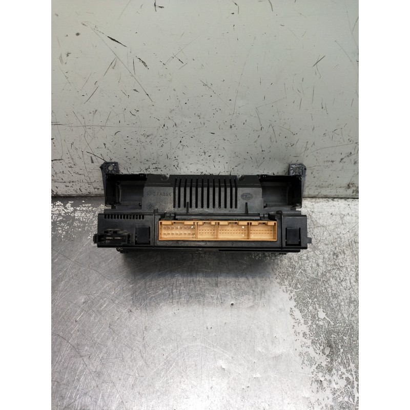 Recambio de mando calefaccion / aire acondicionado para audi a6 berlina (4b2) 2.5 tdi quattro referencia OEM IAM 4B0820043AQ 5HB