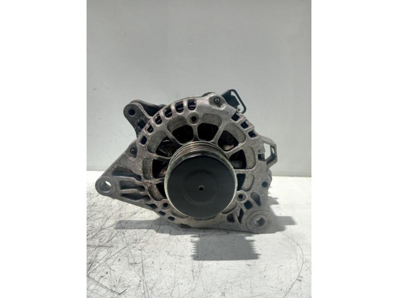 Recambio de alternador para kia optima vision referencia OEM IAM 8400438 373002A910 