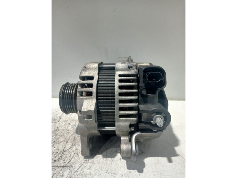 Recambio de alternador para kia optima vision referencia OEM IAM 8400438 373002A910 