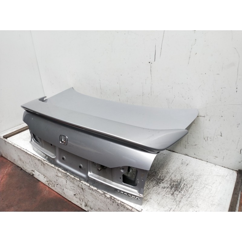Recambio de tapa maletero para honda accord berlina (cg7-9/ch1-7) referencia OEM IAM   4P