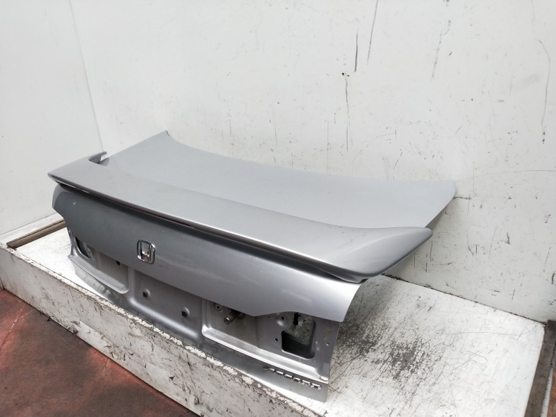 Recambio de tapa maletero para honda accord berlina (cg7-9/ch1-7) referencia OEM IAM   4P