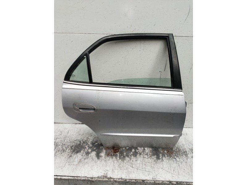 Recambio de puerta trasera derecha para honda accord berlina (cg7-9/ch1-7) referencia OEM IAM   4P