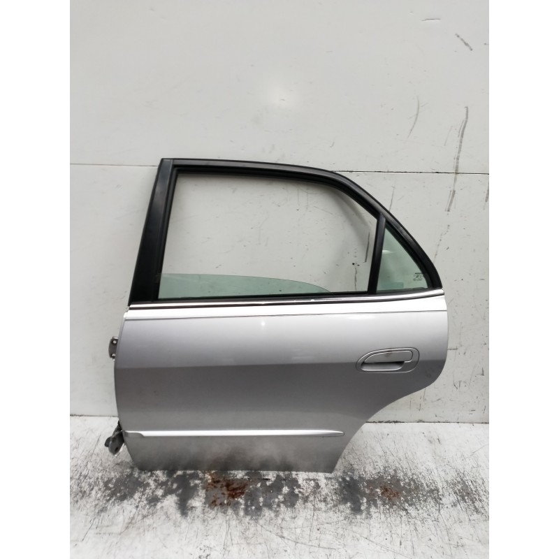 Recambio de puerta trasera izquierda para honda accord berlina (cg7-9/ch1-7) referencia OEM IAM   4P