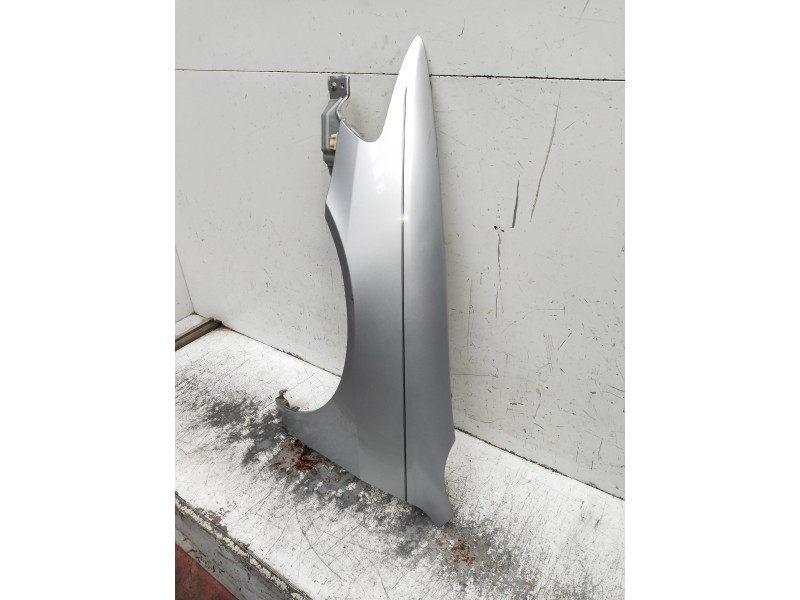 Recambio de aleta delantera izquierda para honda accord berlina (cg7-9/ch1-7) referencia OEM IAM   