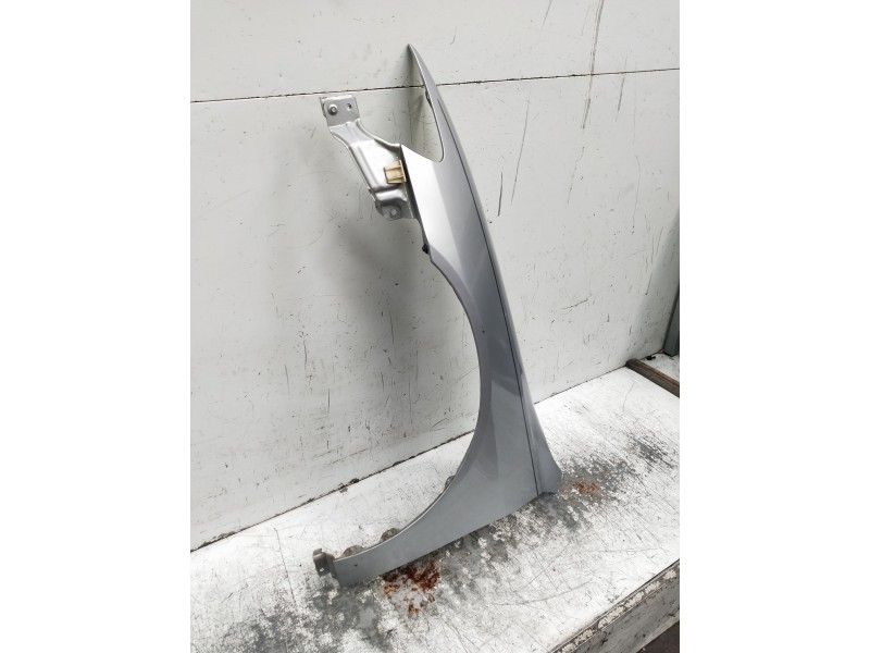 Recambio de aleta delantera izquierda para honda accord berlina (cg7-9/ch1-7) referencia OEM IAM   