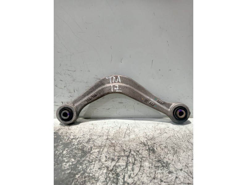 Recambio de brazo suspension superior trasero izquierdo para kia optima vision referencia OEM IAM 758106D017  