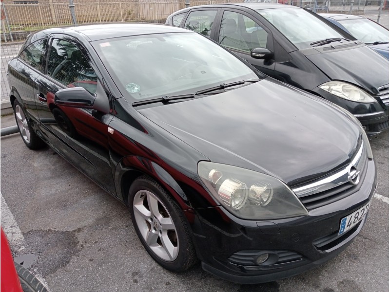 opel astra gtc del año 2006
