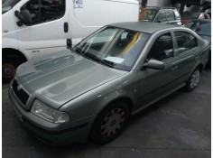 skoda octavia berlina (1u2) del año 2001