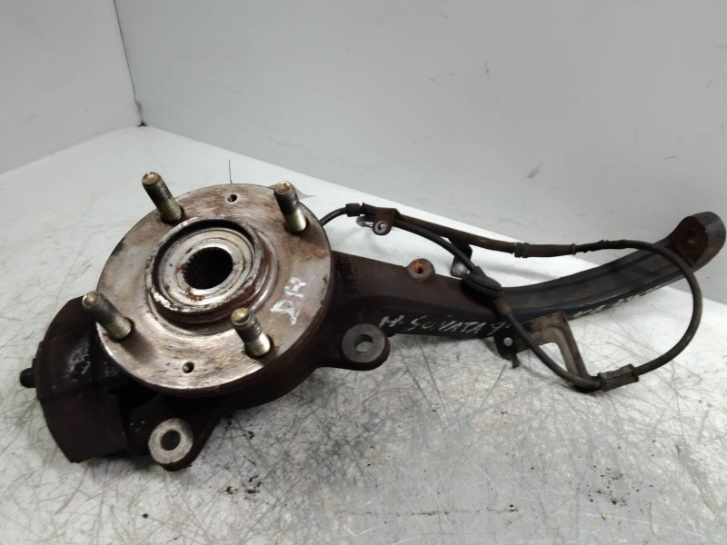 Recambio de mangueta delantera derecha para hyundai sonata (y4) 2.5 v6 cat referencia OEM IAM   