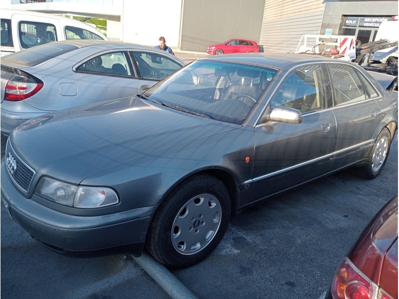 audi a8 (d2) del año 1995