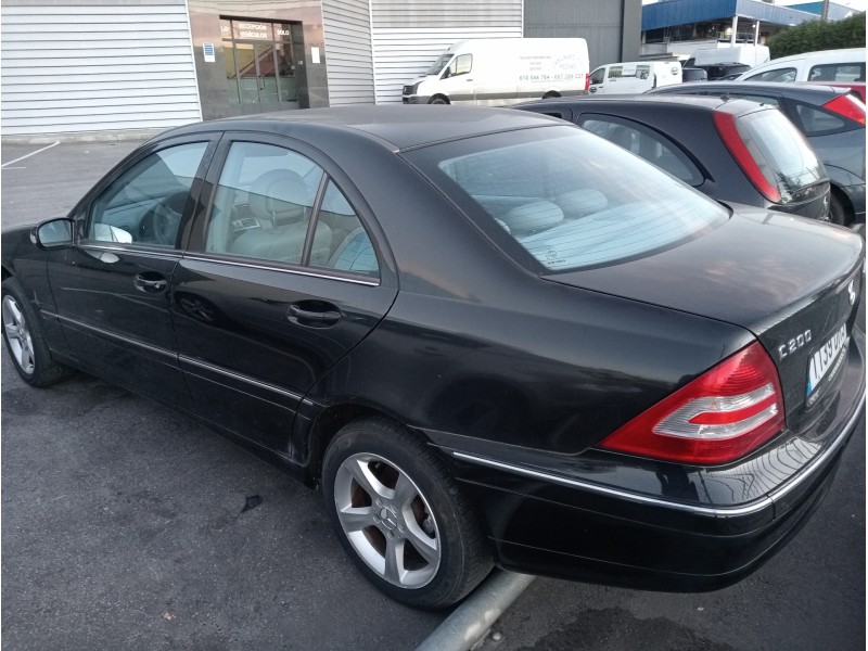 mercedes clase c (w203) berlina del año 2005