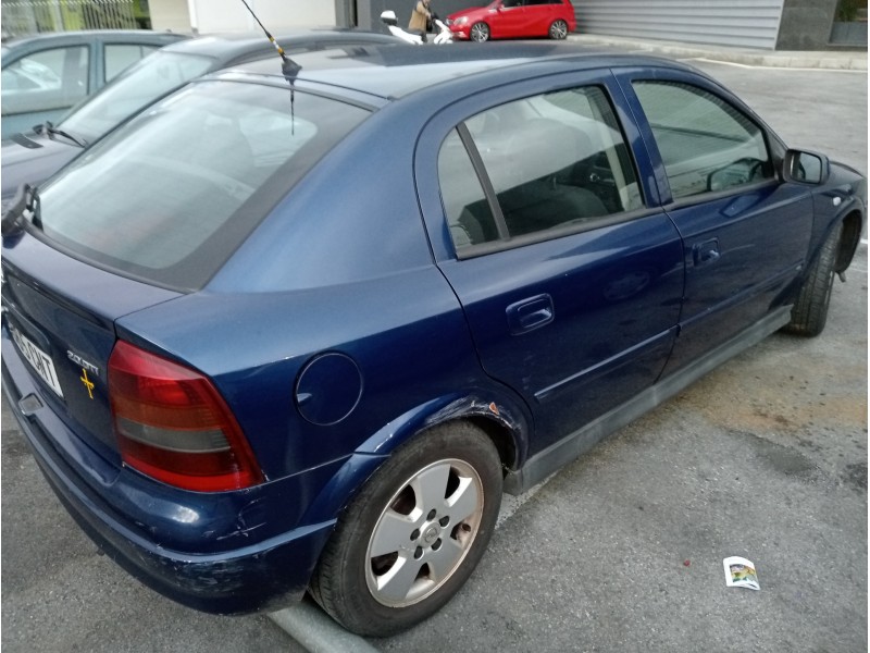 opel astra g berlina del año 2003