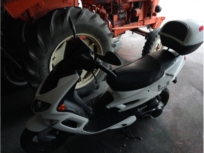 peugeot speedfight del año 2000