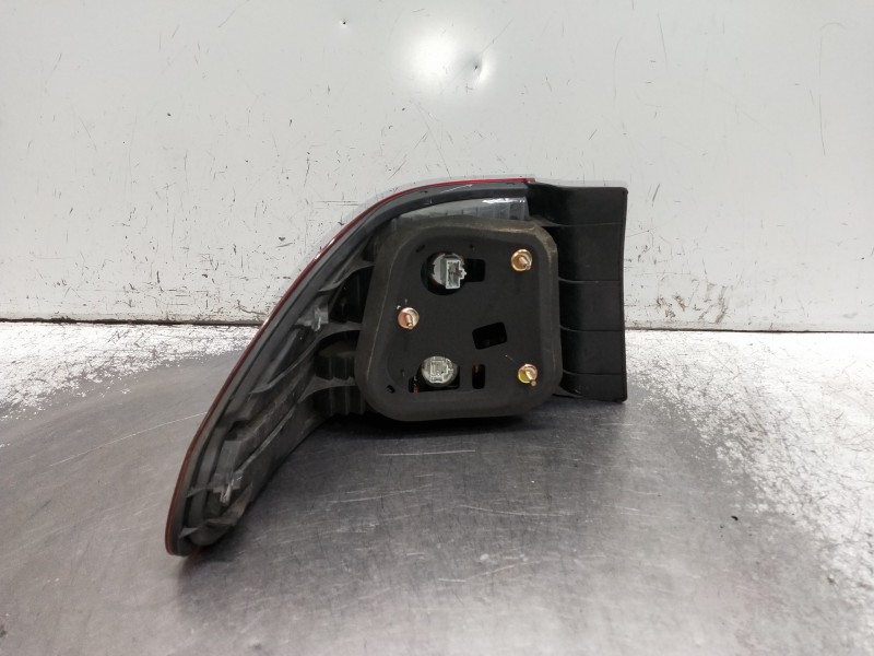 Recambio de piloto trasero derecho para honda accord berlina (cg7-9/ch1-7) referencia OEM IAM   