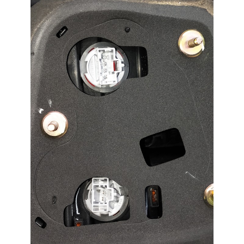 Recambio de piloto trasero derecho para honda accord berlina (cg7-9/ch1-7) referencia OEM IAM   