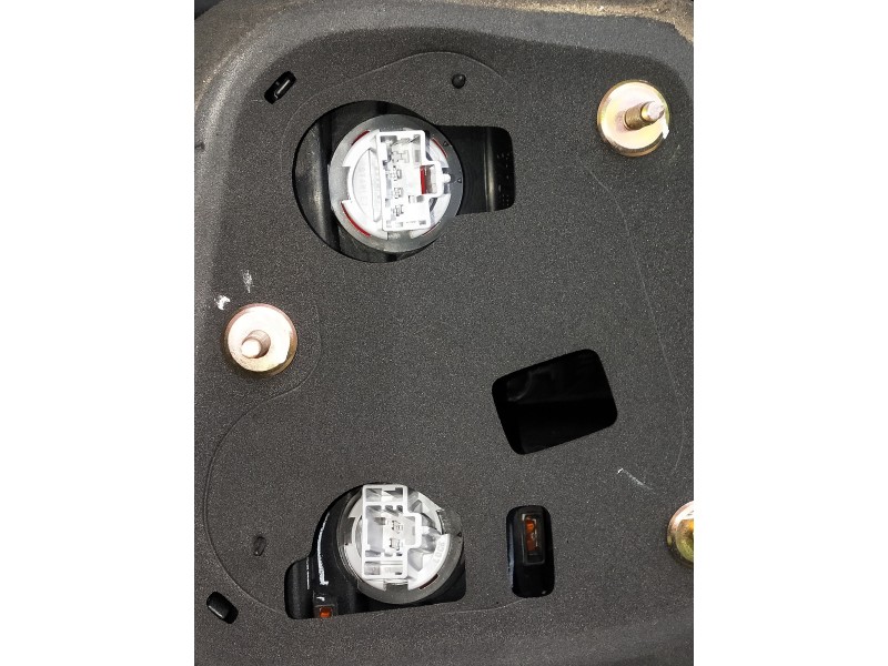 Recambio de piloto trasero derecho para honda accord berlina (cg7-9/ch1-7) referencia OEM IAM   