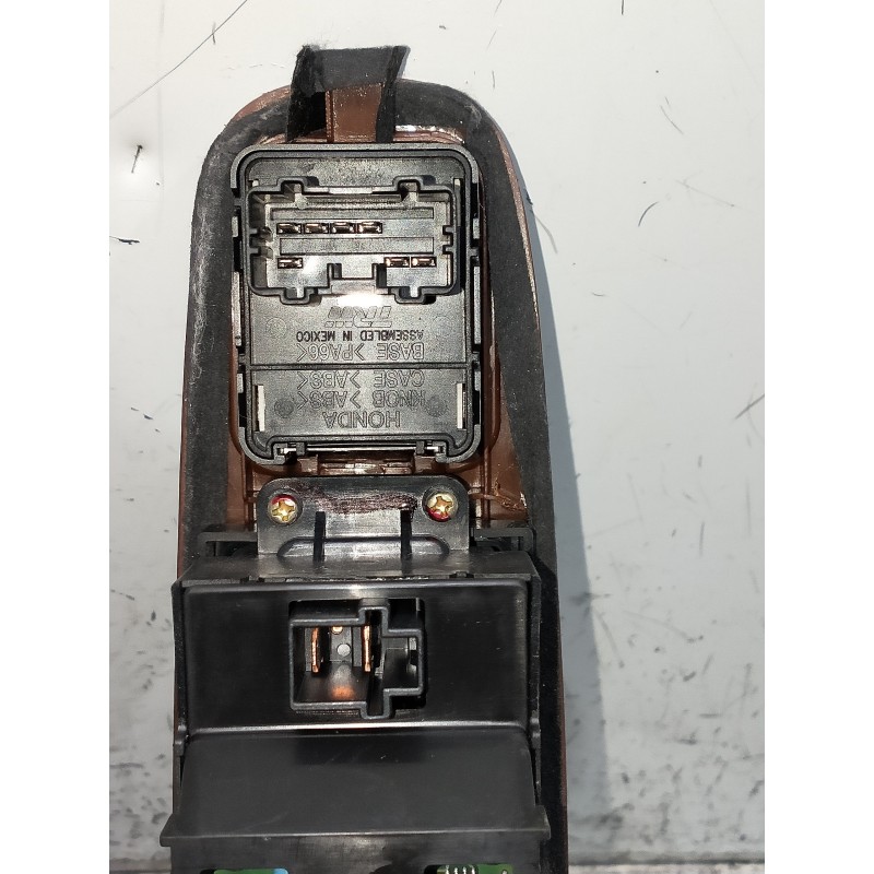 Recambio de mando elevalunas delantero izquierdo para honda accord berlina (cg7-9/ch1-7) referencia OEM IAM   4P