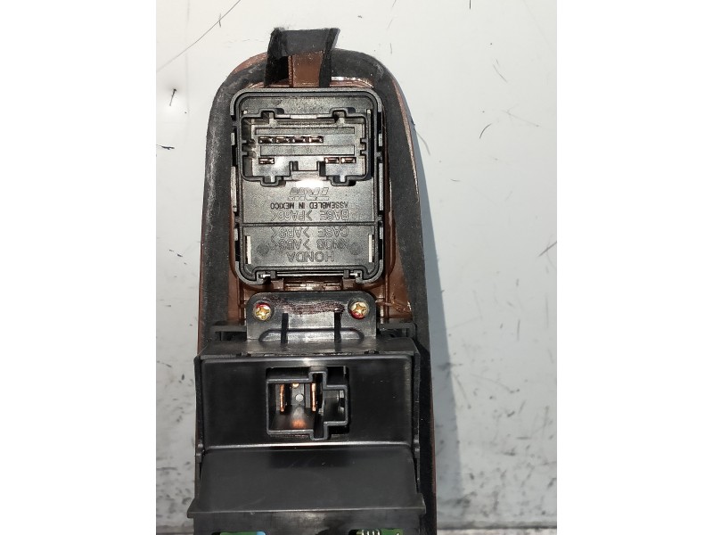 Recambio de mando elevalunas delantero izquierdo para honda accord berlina (cg7-9/ch1-7) referencia OEM IAM   4P