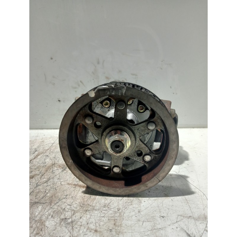 Recambio de bomba inyeccion para toyota corolla verso (r1) 2.0 d-4d luna referencia OEM IAM 2210006010 HU2940000061 