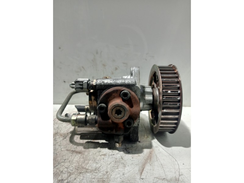 Recambio de bomba inyeccion para toyota corolla verso (r1) 2.0 d-4d luna referencia OEM IAM 2210006010 HU2940000061 