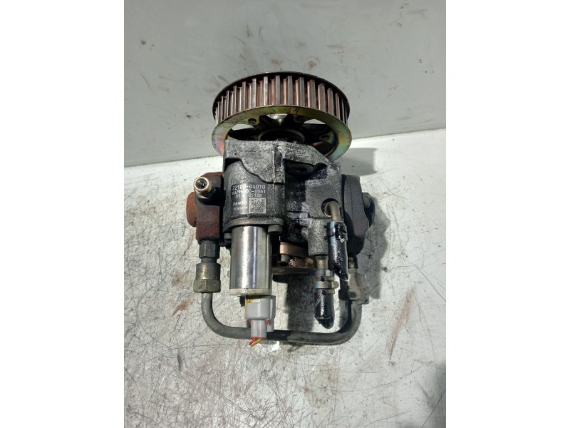 Recambio de bomba inyeccion para toyota corolla verso (r1) 2.0 d-4d luna referencia OEM IAM 2210006010 HU2940000061 