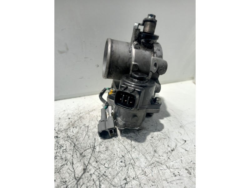 Recambio de caja mariposa para toyota corolla verso (r1) 2.0 d-4d luna referencia OEM IAM 8967221020 5C17 