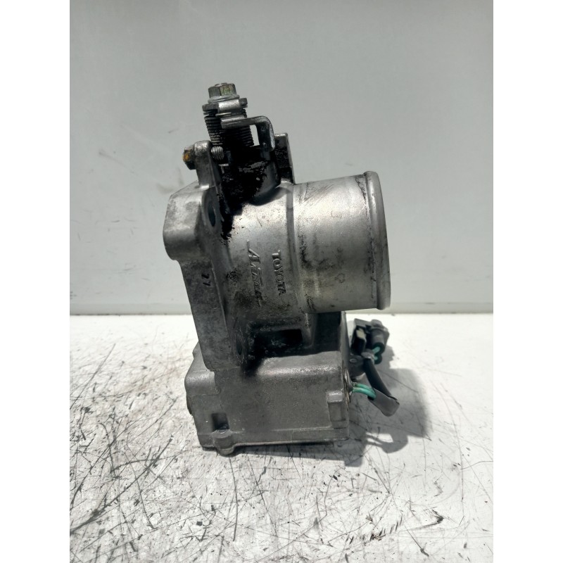 Recambio de caja mariposa para toyota corolla verso (r1) 2.0 d-4d luna referencia OEM IAM 8967221020 5C17 