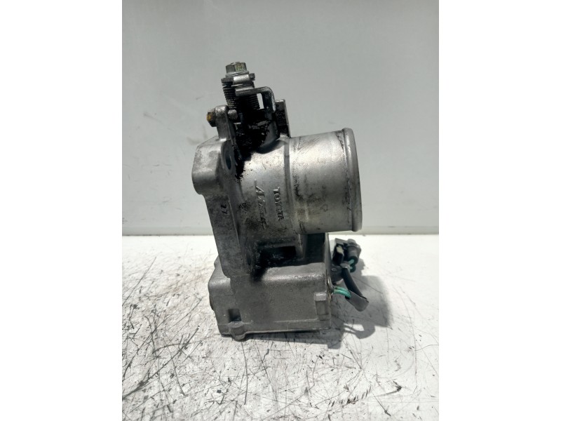 Recambio de caja mariposa para toyota corolla verso (r1) 2.0 d-4d luna referencia OEM IAM 8967221020 5C17 