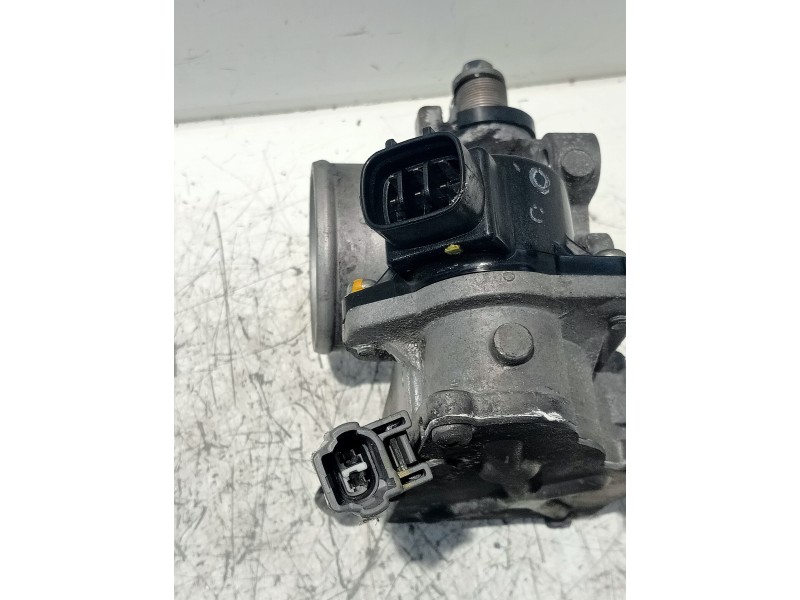 Recambio de caja mariposa para toyota corolla verso (r1) 2.0 d-4d luna referencia OEM IAM 8967221020 5C17 